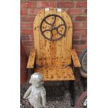 Garden Singer sewing machine seat feature