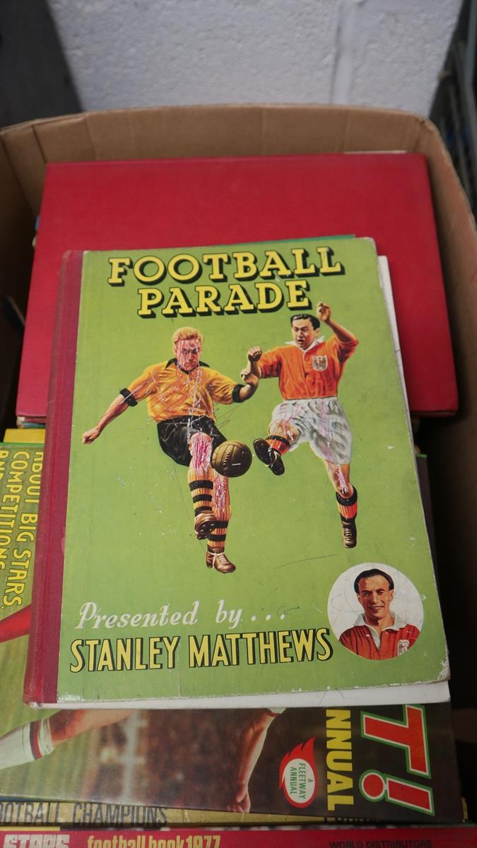 Collection of books - Mostly soccer annuals - Bild 4 aus 5