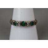 Gold emerald and diamond ring - Approx size: S