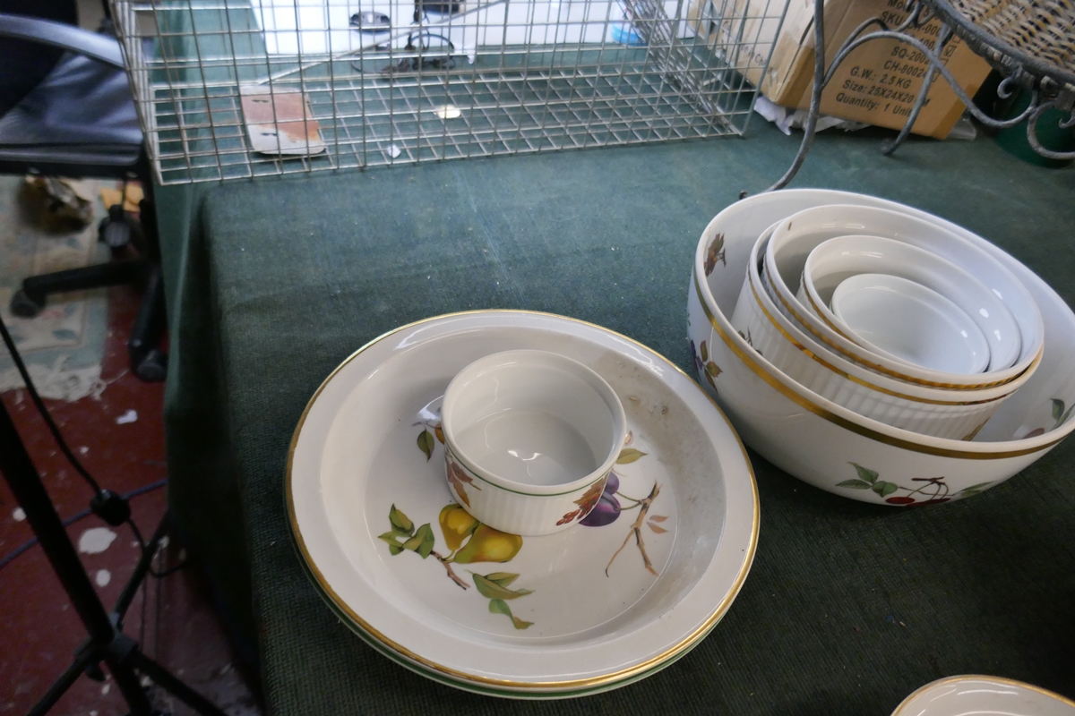 Large collection of Royal Worcester Evesham pattern - Image 5 of 6