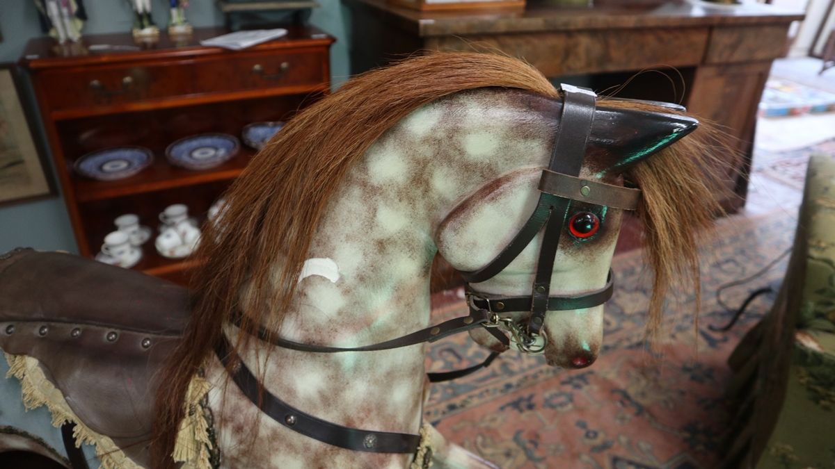 Rocking horse by The Rocking Horse Company -  Stratford Upon Avon - Bild 2 aus 5