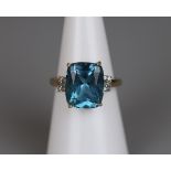 Gold blue topaz and diamond ring - Size L