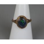 Gold green opal set ring - Size N