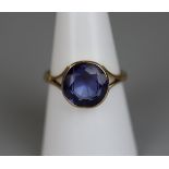 18ct gold sapphire set ring - Size O