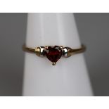 Ladies 9ct gold heart shaped garnet ring - size approx M1/2