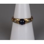 Gold cabochon sapphire and set ring - Size N