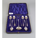 Cased hallmarked silver apostle teaspoon, strainer and sugar nip set - Approx 125g