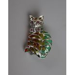 Silver & enamel ruby eyed cat pendent / brooch