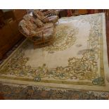 Large Chinese wool carpet - Approx size: 280cm x 390cm