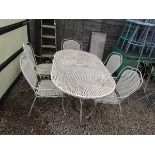 Metal garden table & 5 matching chairs
