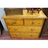 Pine chest of 2 over 2 drawers - Approx size: W: 91cm D: 42cm H: 75cm