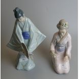 2 Oriental Nao figurines