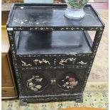 Black lacqued Oriental cabinet - Approx size: W: 71cm D: 36cm H: 109cm