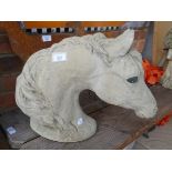 Stone horse bust - Approx height: 42cm