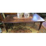 Mahogany wind-out table - Approx size: L: 206cm (extended) W: 104cm H: 72cm