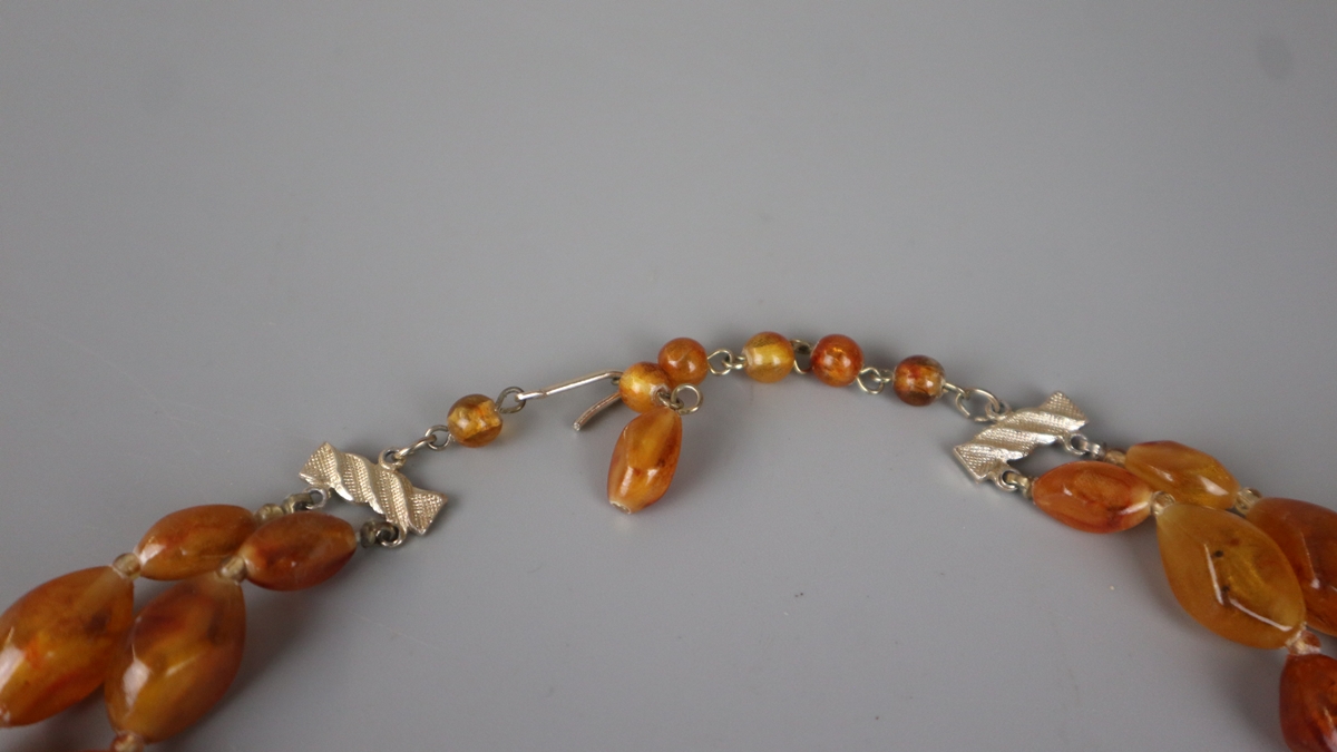 Baltic amber necklace - Image 2 of 4