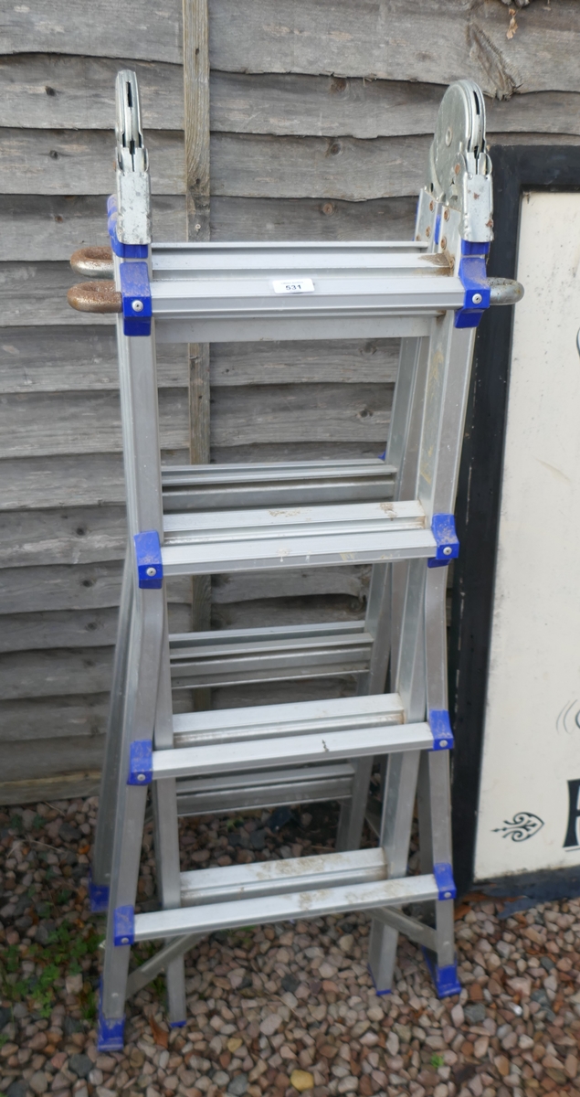 Multifunctional steps/ladder