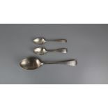 3 hallmarked silver spoons - Approx gross weight 104g
