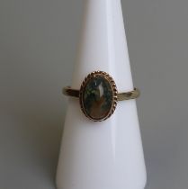 Gold agate set ring - Size M