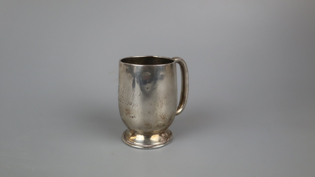 Hallmarked silver tankard - Approx weight 90g