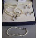 Cultured pearl necklace, 2 pairs of earrings & pendant