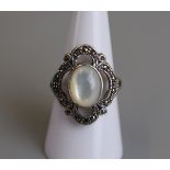 Marcasite Mother of pearl set silver ring