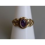 Gold amethyst set ring - Size Q