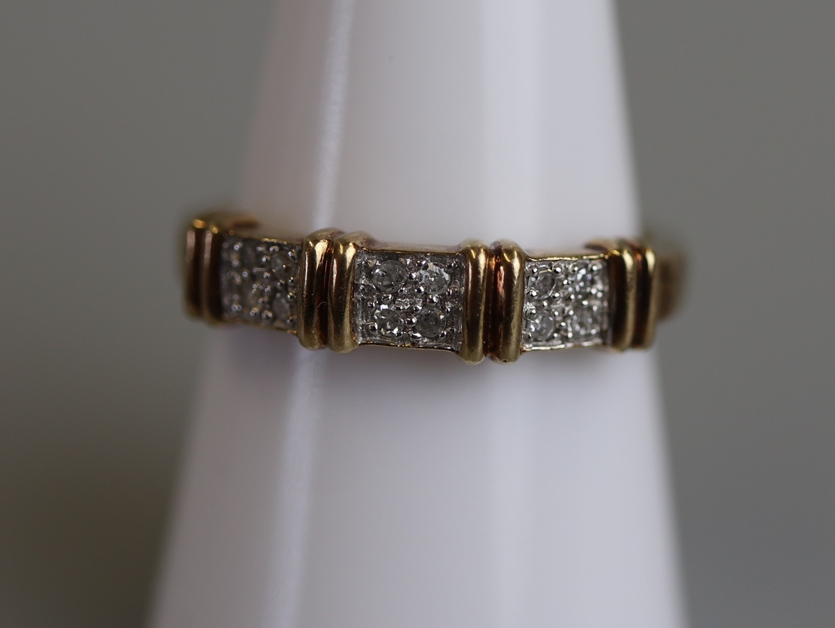 Gold diamond set ring - Size P