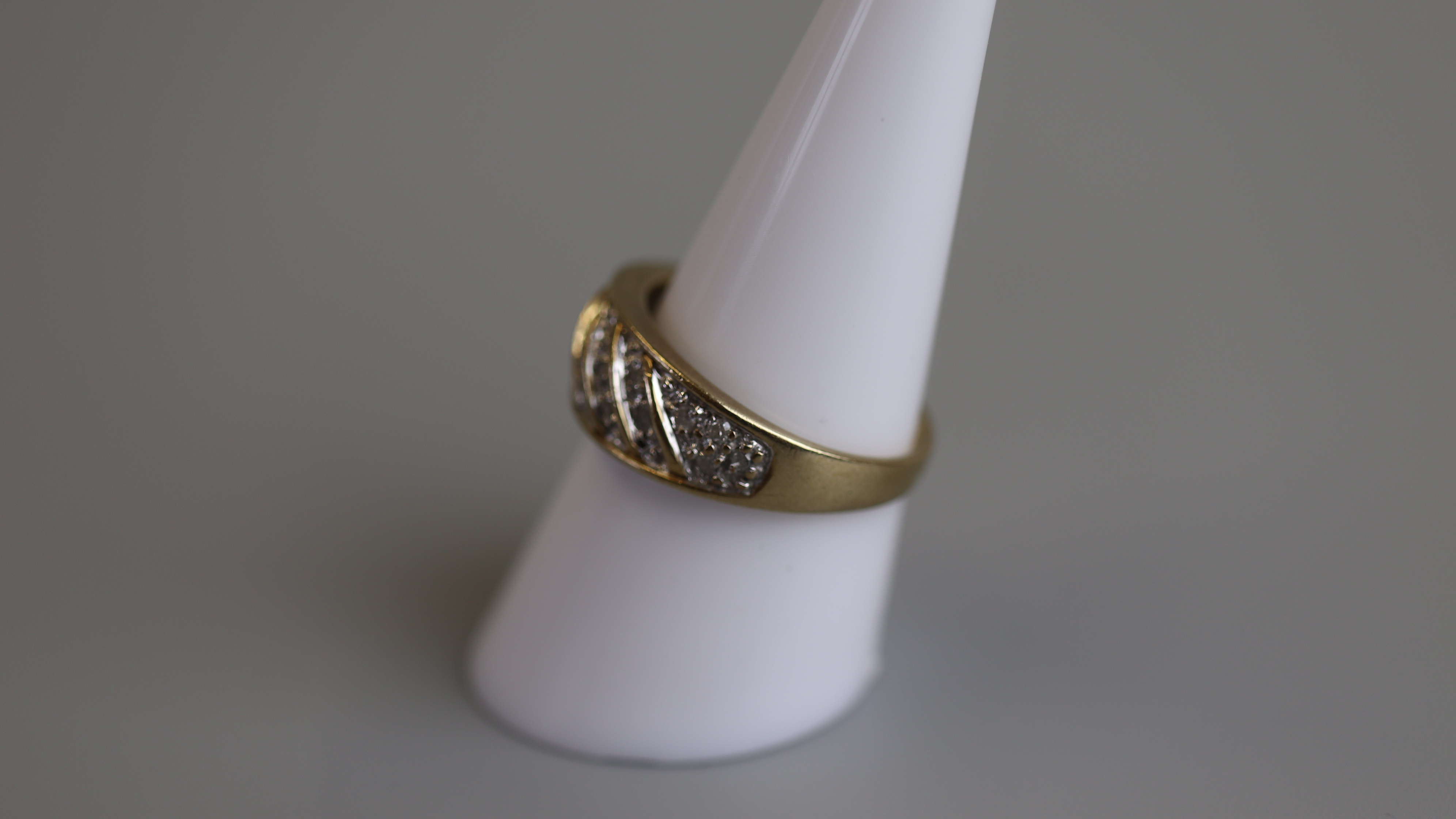 Gold diamond set ring - Size P - Bild 2 aus 3