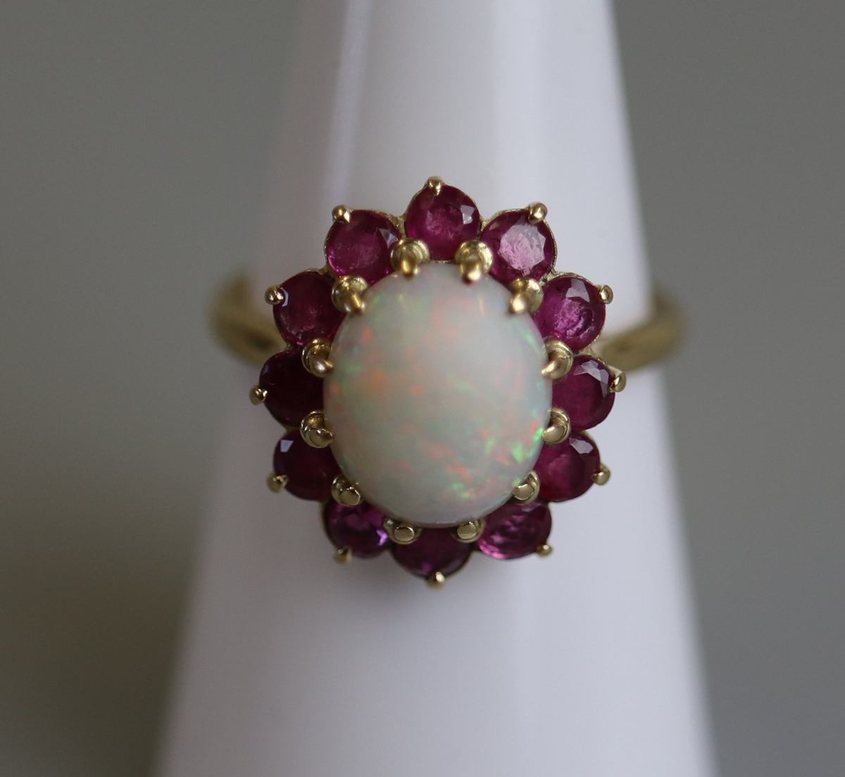 18ct gold opal & ruby set ring - Size M½
