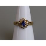 18ct sapphire & diamond set ring - Size M