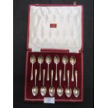 A cased set of twelve silver hallmarked teaspoons weighing approximately 108g