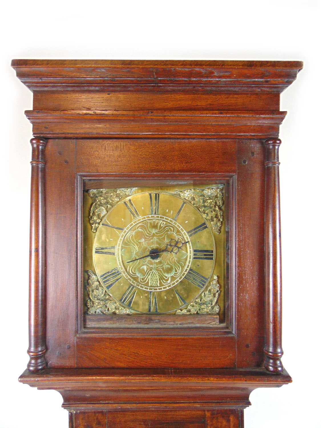 An 18th century elm and oak long case clock, the engraved brass face with single hand and Roman - Image 2 of 5