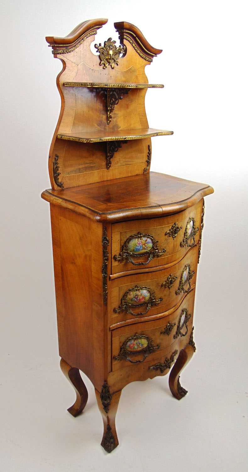 A 19th century French burr walnut boxwood strung and brass mounted chest of drawers. The - Bild 2 aus 2