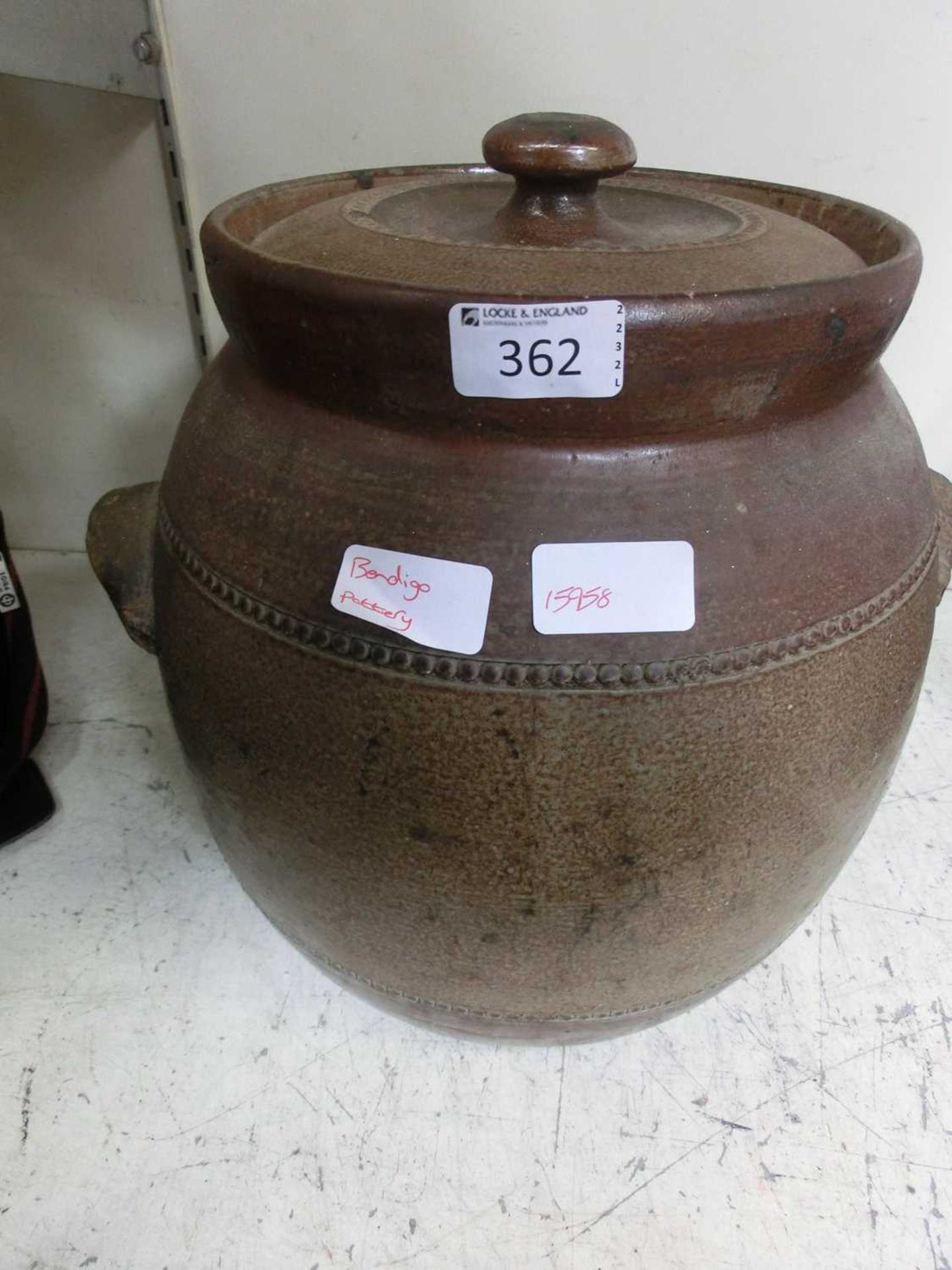 A 1970s Bendigo Pottery bread crock