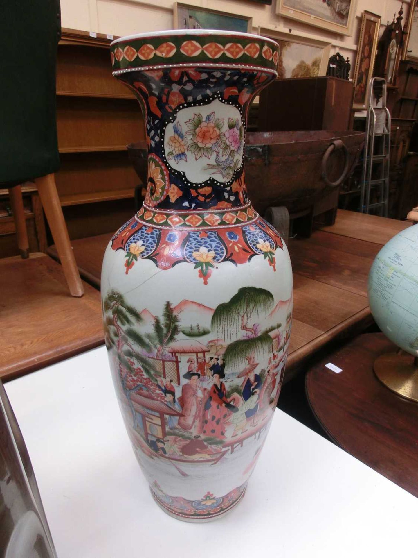 Ceramic Oriental style vase