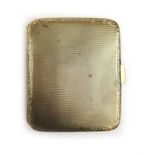 A 9ct gold cigarette case with engine turned decoration. Hallmarked for Chester 1913, approx. weight