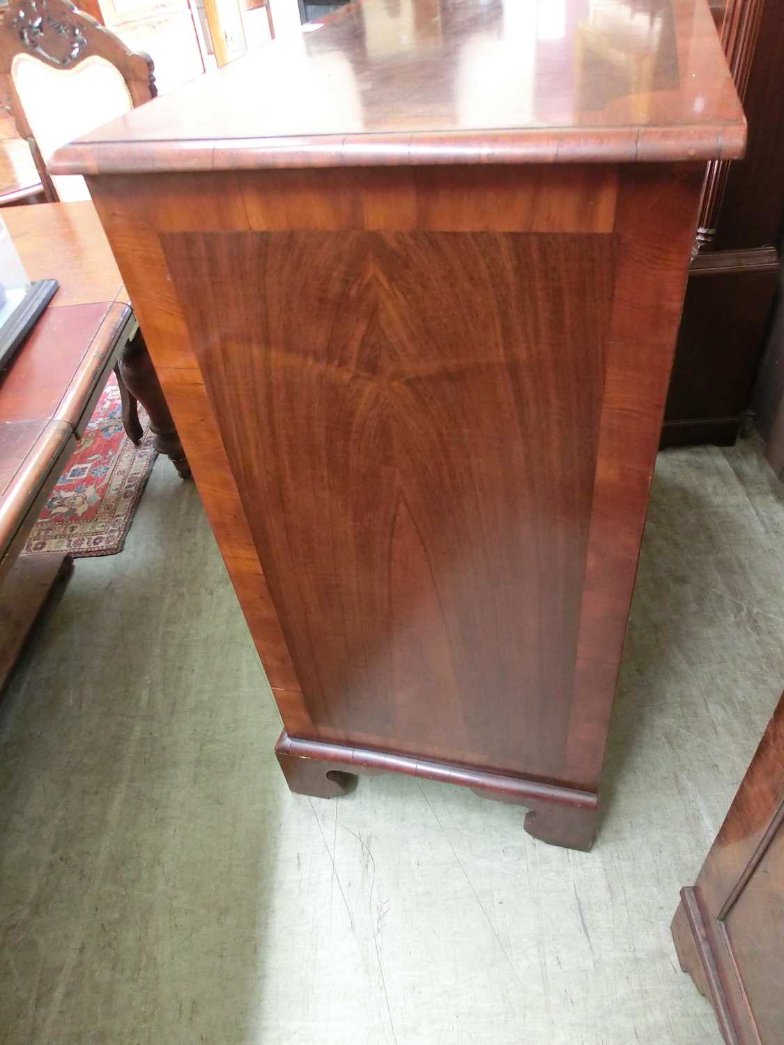 A 19th century burr walnut and banded chest of two short over three long drawers on bracket feet, h. - Bild 6 aus 7