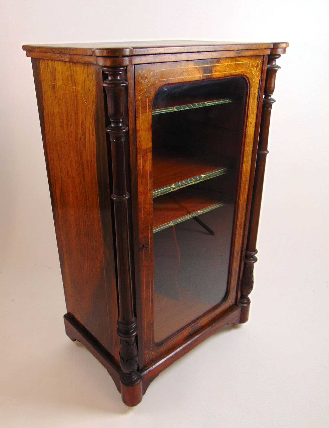 An Edwardian burr walnut, boxwood strung and marquetry music cabinet, the single glazed door - Bild 2 aus 2