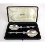 A pair of George V silver apostle serving spoons. Hallmarked for Chester 1911. Approx weight 130g