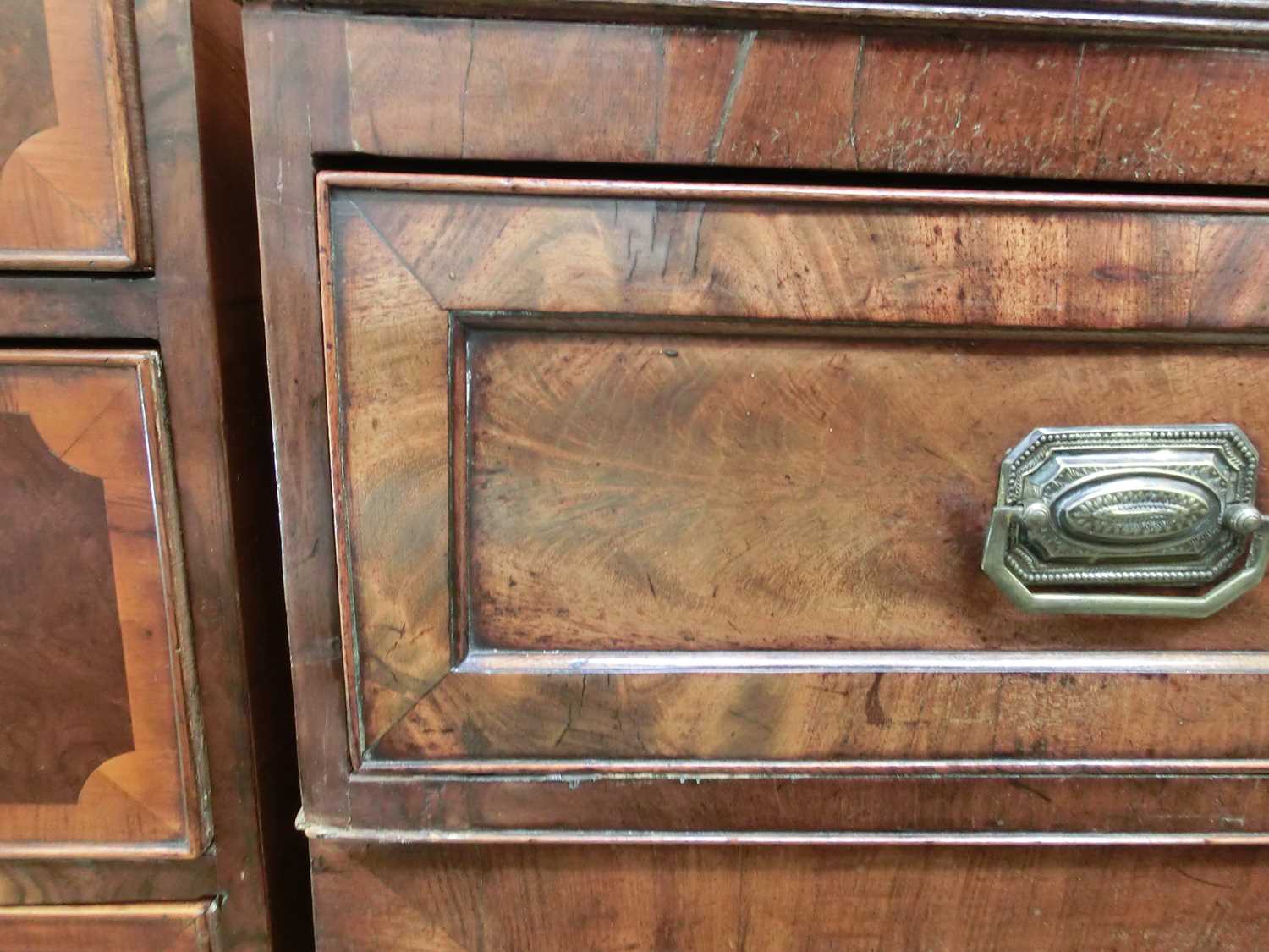 An early 19th century mahogany bookcase, the top with two glazed doors over single drawer and two - Bild 8 aus 12