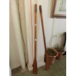 A pair of oars