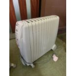 A Delonghi radiator heater