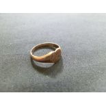 A child's 9k gold signet ring, approx weight 2.2g