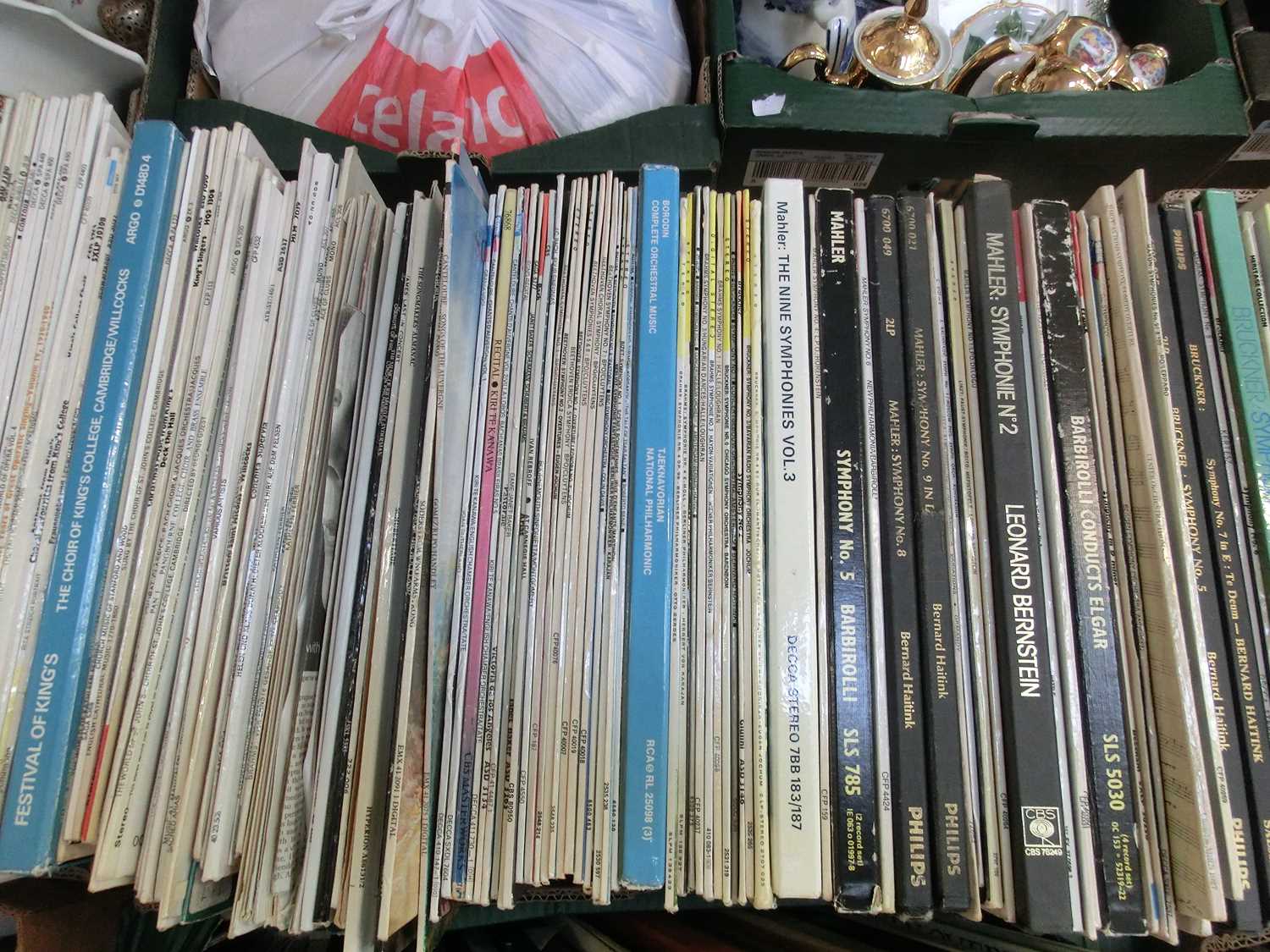 Six trays of LPs of mainly classical music - Bild 4 aus 7