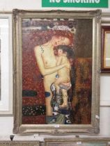 A gilt framed oil on canvas of mother and child, in the manner of Gustav Klimt