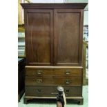 LINEN PRESS, 58cm x 211cm H x 132cm, George III mahogany with hanging rail above a base of three