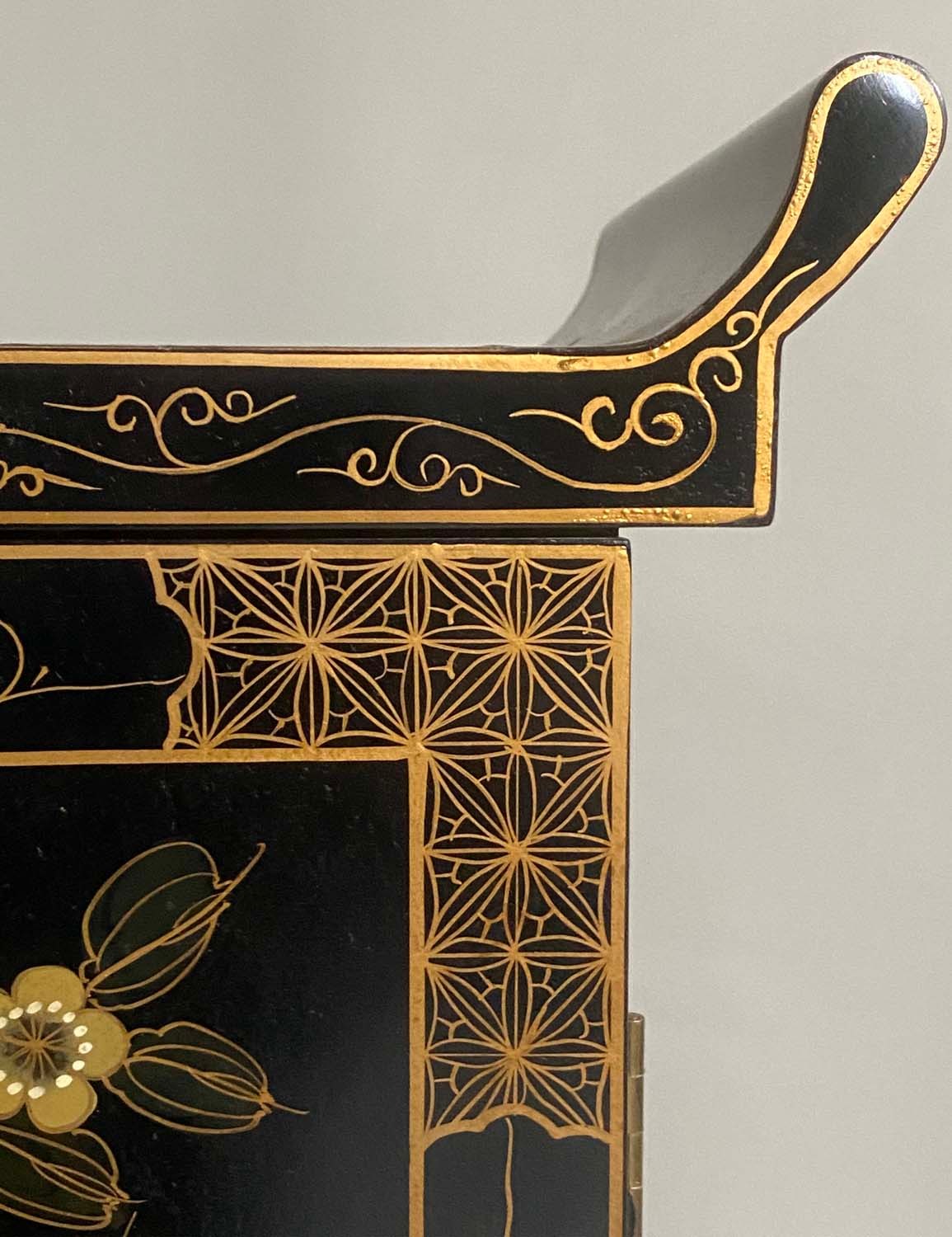SIDE CABINET, Chinese black lacquer with gilt Chinoiserie decoration and two doors, 71cm x 31cm x - Image 8 of 8