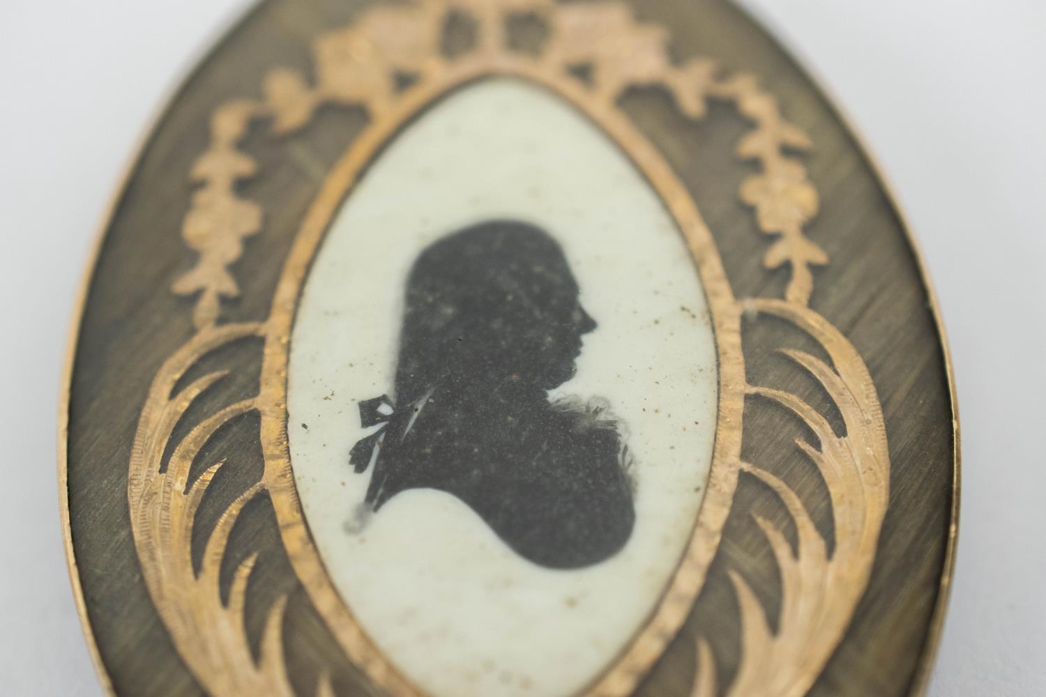 MOURNING BROOCH, 19th Century, yellow metal case and a bone silhouette plaque of a gentleman, - Image 7 of 11