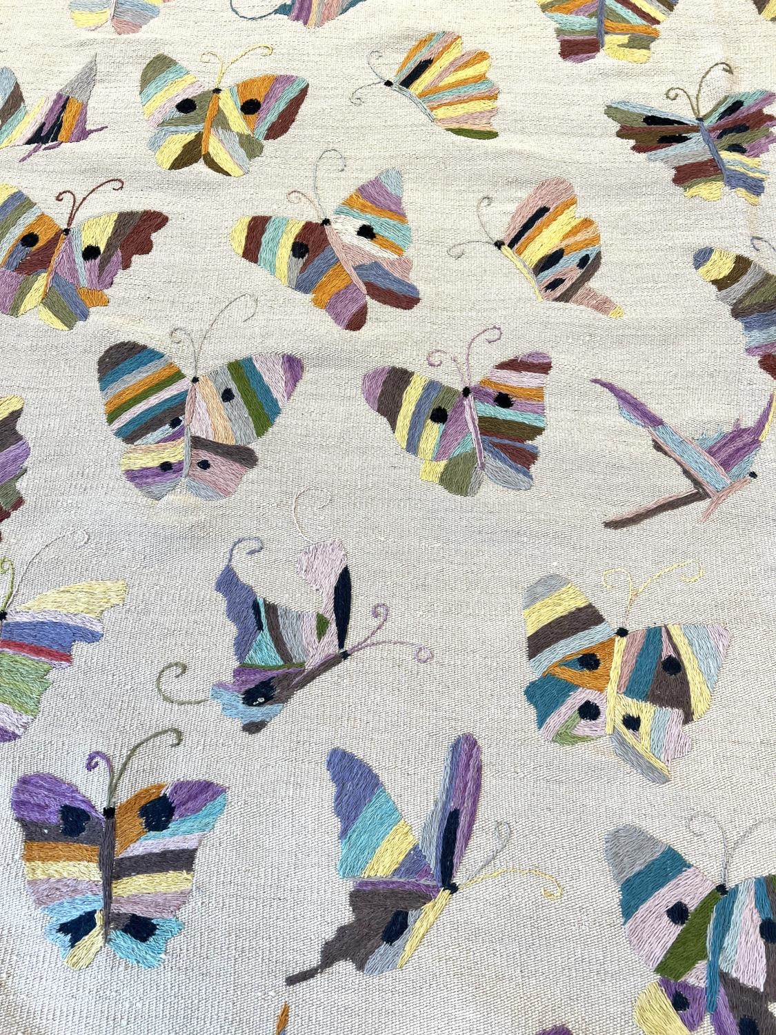 FINE SUZANI BUTTERFLY KILIM, 287cm x 204cm. - Image 4 of 4